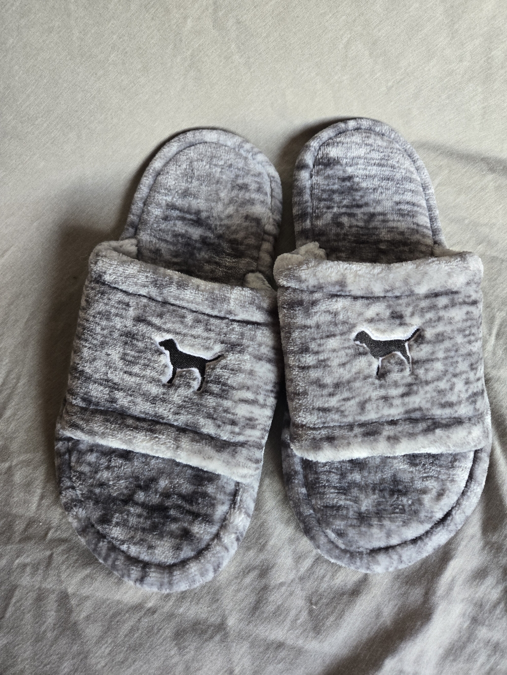 PINK Victoria's Secret Plush Gray Slide Slippers with Dog Embroidered Patch